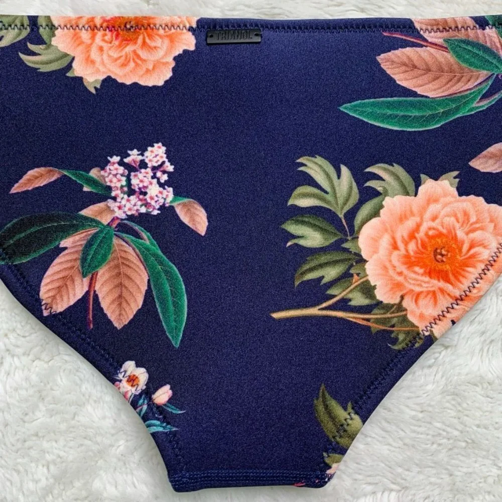 Triangl Swimwear Women’s Neoprene Floral Blue Bikini Botton Size Large